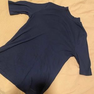 Short sleeve high neck shirt